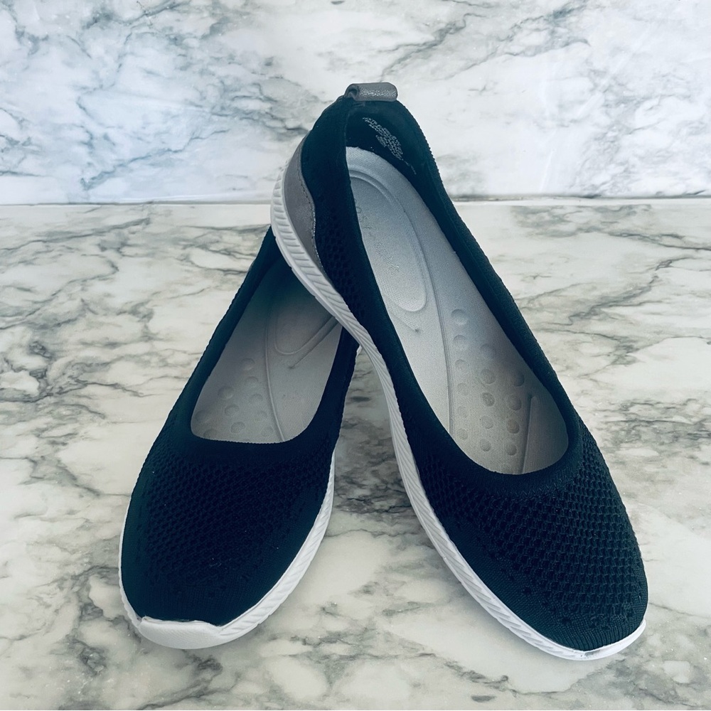 Easy Spirit Women's Glitz Slip-On Walking Shoes Size 8W NWOT